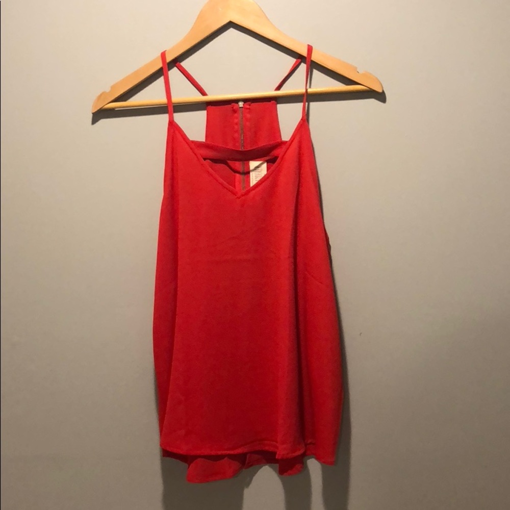 Red Slit Back Tank - Picture 2 of 8